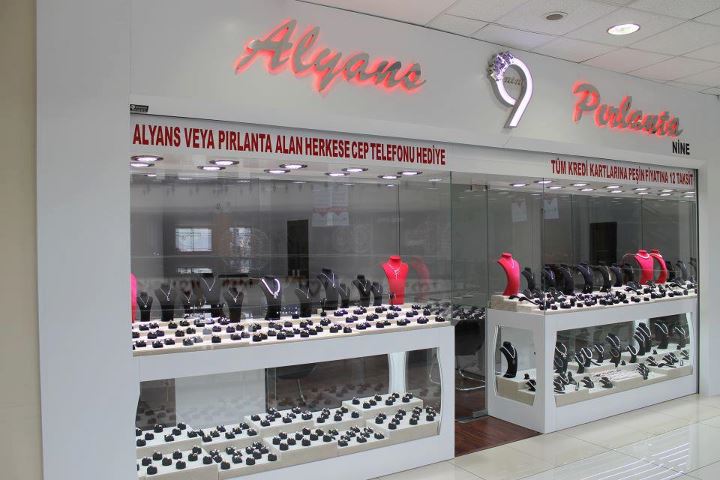 Nine Pırlanta